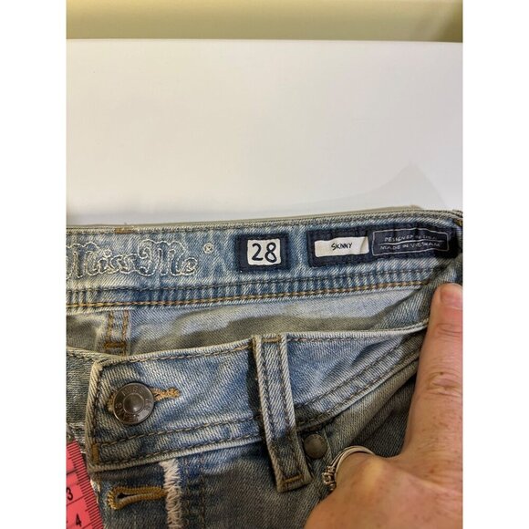 Miss me skinny Jeans raw hem light wash button fly Women's size 28 distressed - Picture 5 of 13